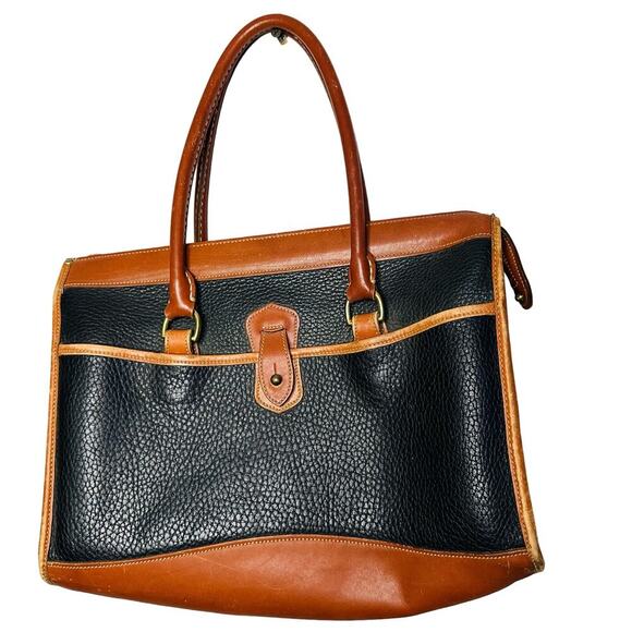 Vintage DOONEY & BOURKE 90s Black Tan Pebbled Leather Crossbody Strap Handbag - Picture 2 of 11